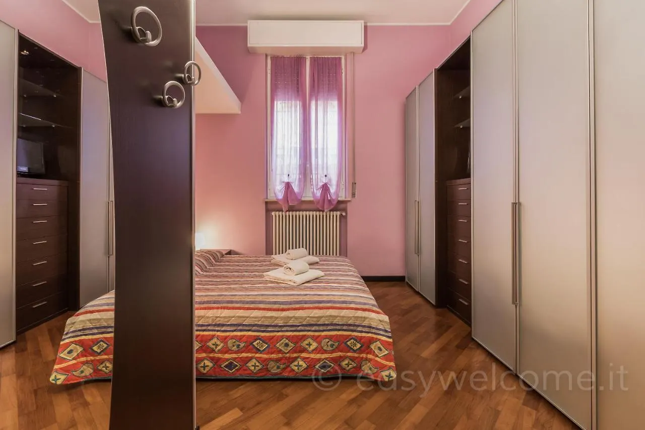 Easy Welcome Fairy House Milano Apartment